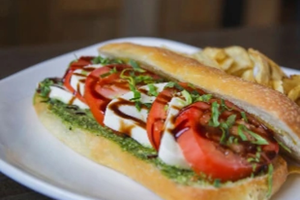 Caprese Sub